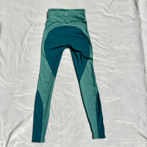 NEW lululemon Wake & Train Tight 28" - Picture 5 of 10